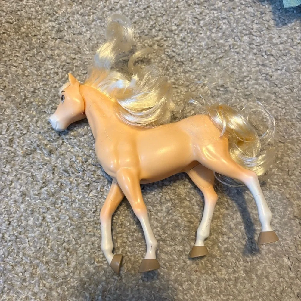 Spirit Horse Bundle Toy Black and Blonde Manes Dreamworks Untamed 2020